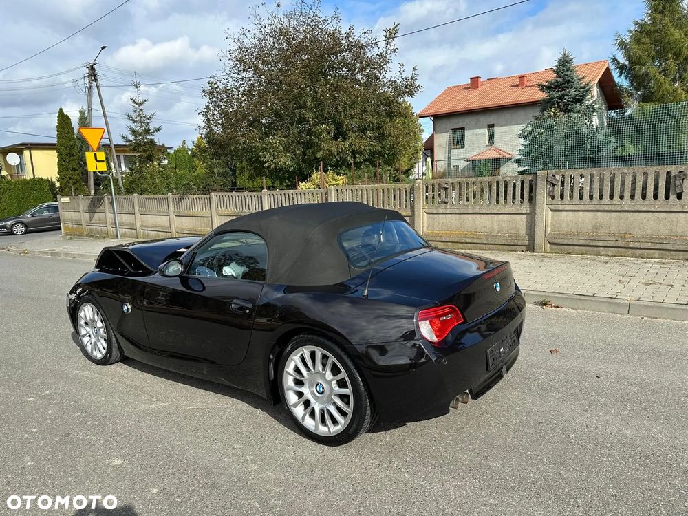 BMW Z4 2.5i - 5