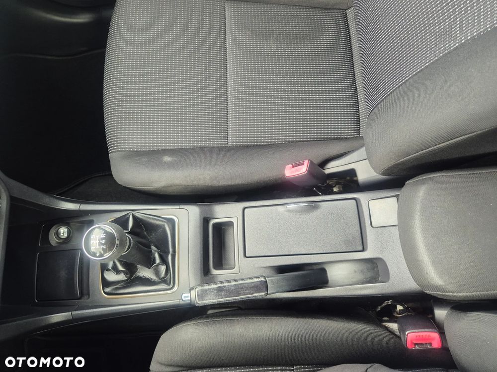 Mitsubishi Lancer 1.8 Intense - 31