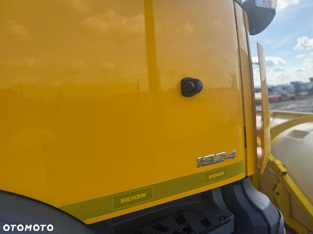 Mercedes-Benz Arocs - 12