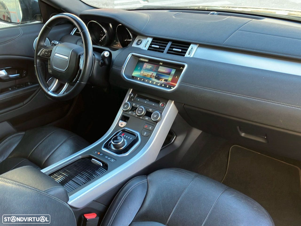 Land Rover Range Rover Evoque - 23
