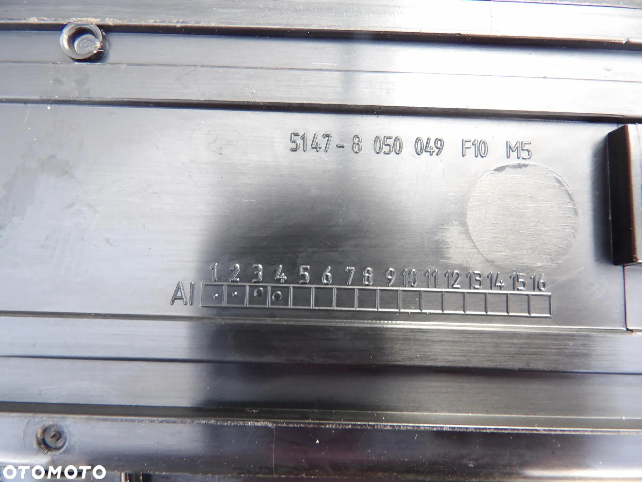 BMW - F10,F11 - LISTWY OZDOBNE PROGOWE - MPAKIET - 8050049,8050052,8050047,8050050 - 2