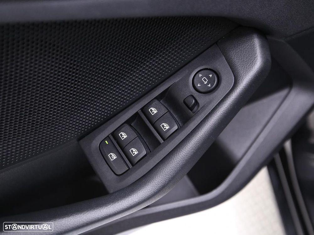 BMW 116 d Corporate Edition Auto - 15