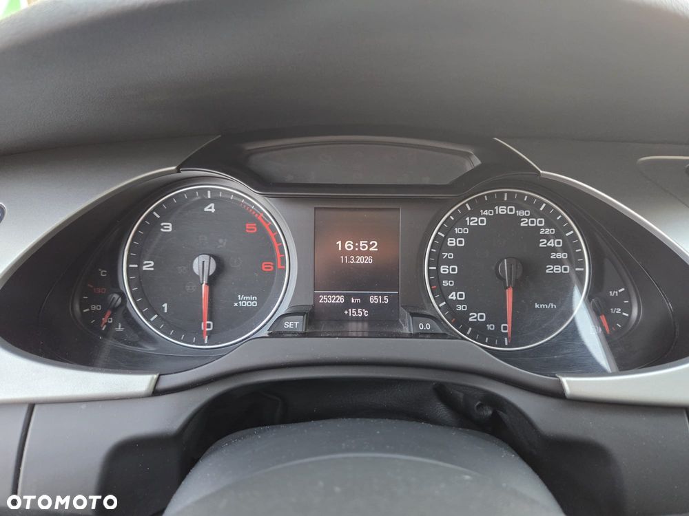 Audi A4 Limousine 2.0 TDI e DPF - 12