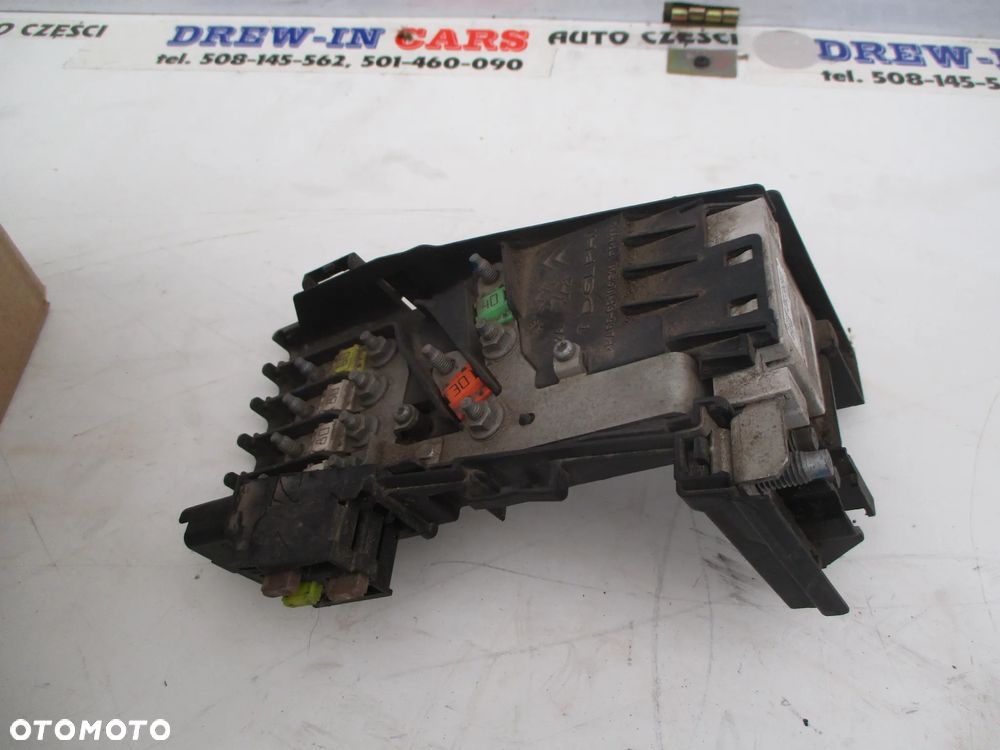CITROEN PEUGEOT MODUŁ KLEMA AKUMULATORA 751A-R1A-B7R0 28236841 - 2