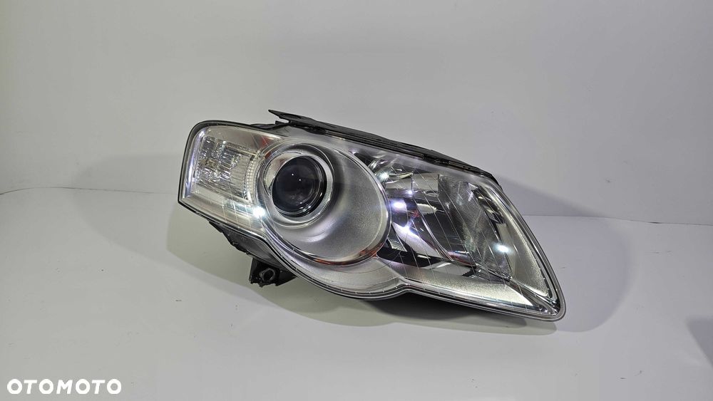 VW Passat B6 Lampy Przód Przednie Komplet Lewa + Prawa Europa Oryginał Valeo Stan BDB - 6