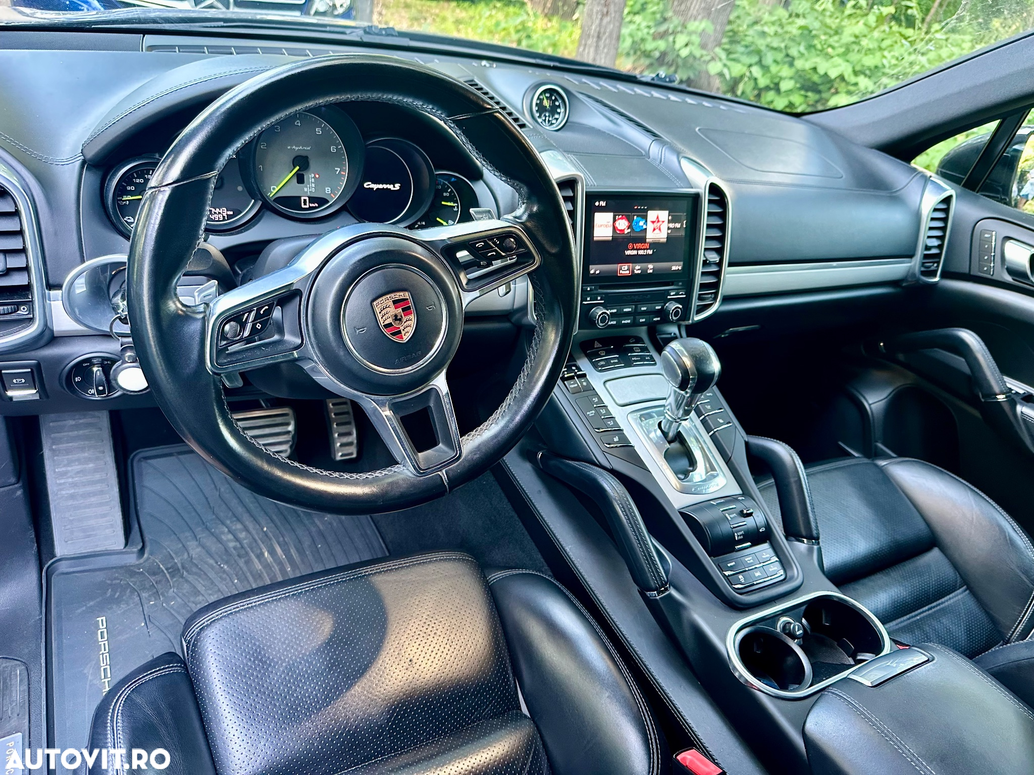 Porsche Cayenne - 4