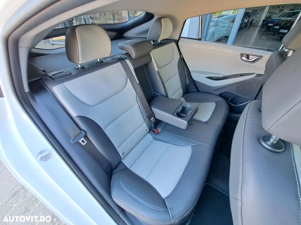 Hyundai IONIQ Plug-In Hybrid 1.6 141CP Exclusive - 25