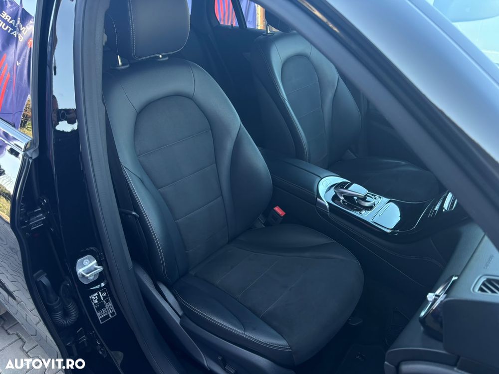 Mercedes-Benz GLC 220 d 4MATIC 9G-TRONIC AMG Line - 33