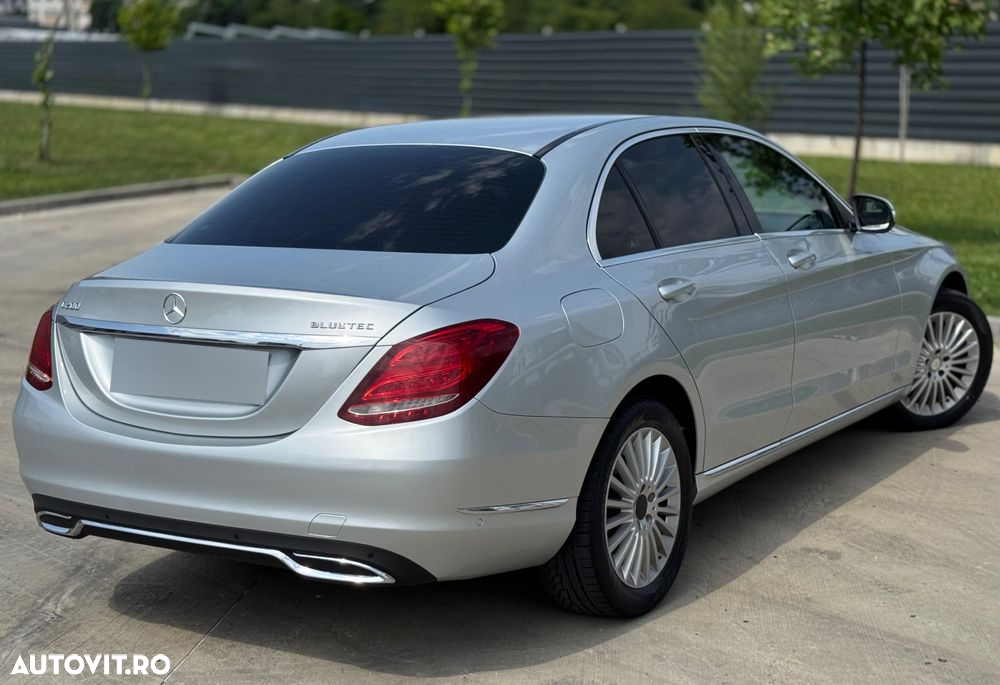 Mercedes-Benz C - 3
