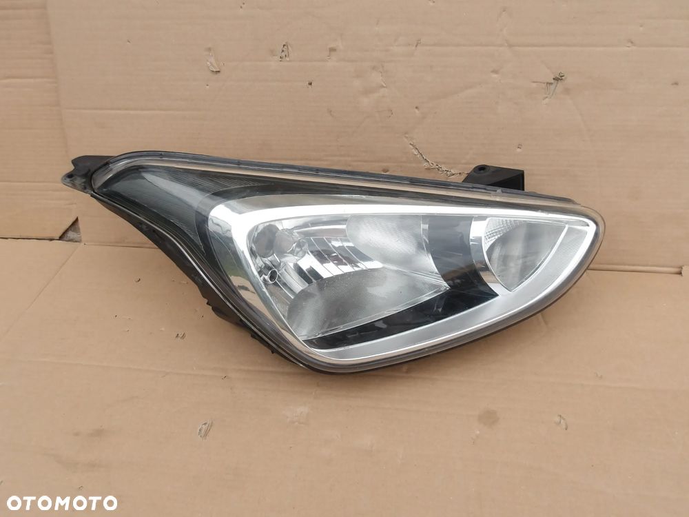 LAMPA PRAWY PRZOD HYUNDAI I10 II 92102-B9000 - 2