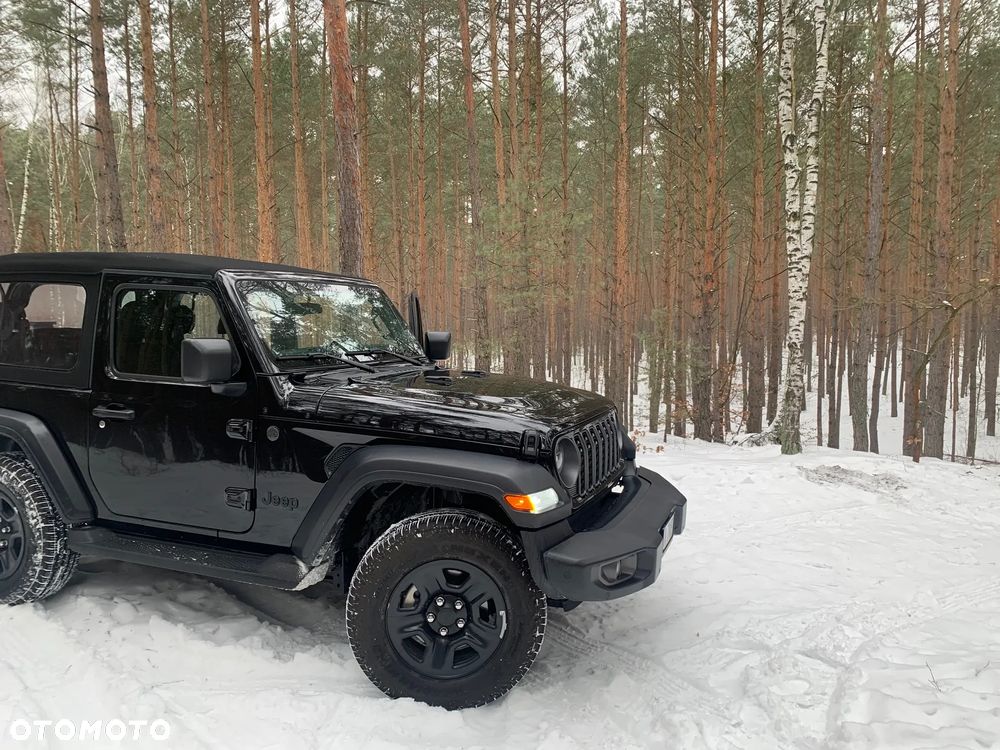 Jeep Wrangler - 25