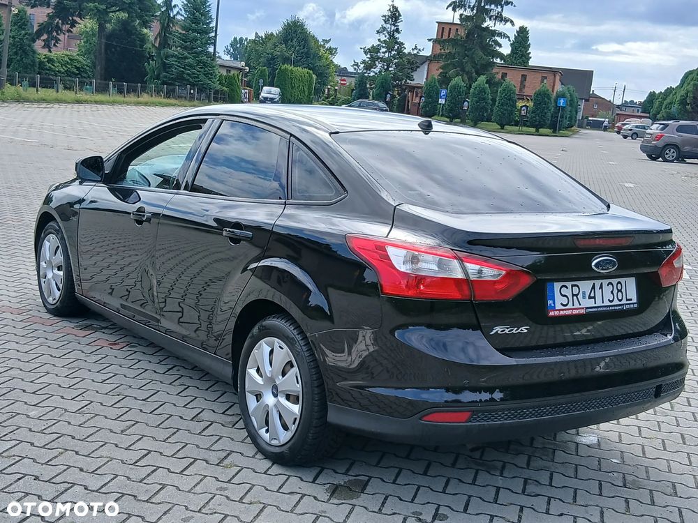 Ford Focus 1.6 TDCi Ambiente - 6