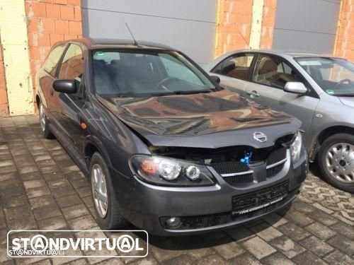 Nissan Almera de 2004 para peças - 1
