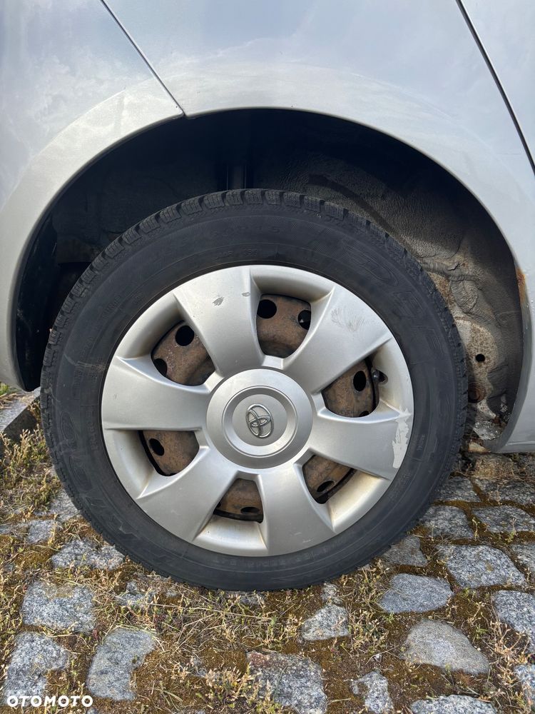 Toyota Yaris 1.4 D-4D Luna - 11