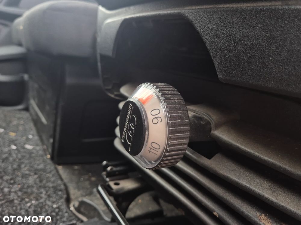 Iveco Daily 42C15 / 40C15 / 35C15 3.0HPi, Kontener 8PAL, Winda 750KG, klimatyzacja, bliźniaki - 12