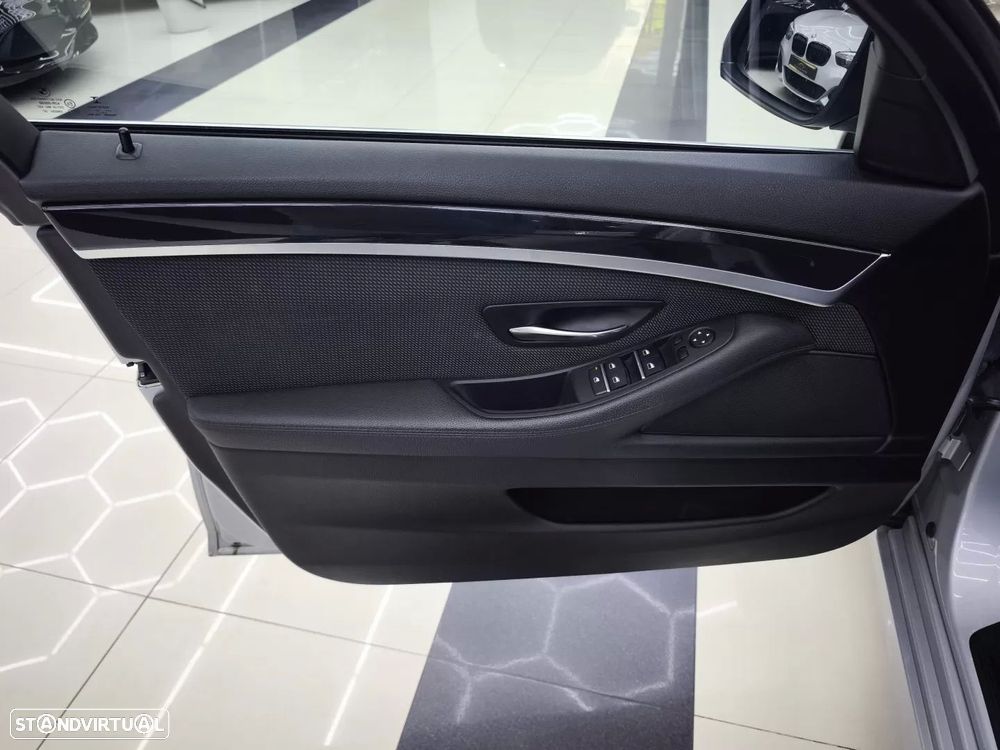 BMW 520 d Auto - 22