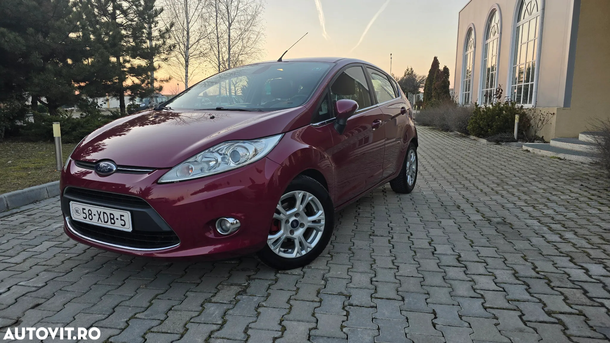 Ford Fiesta - 2