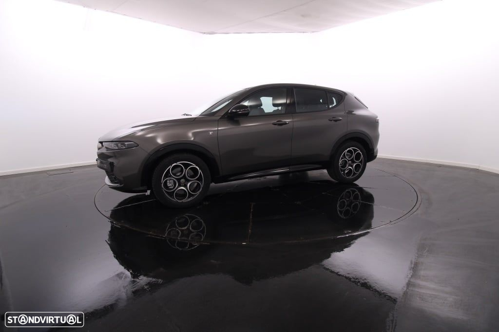 Alfa Romeo Tonale 1.5 Hybrid Veloce - 2