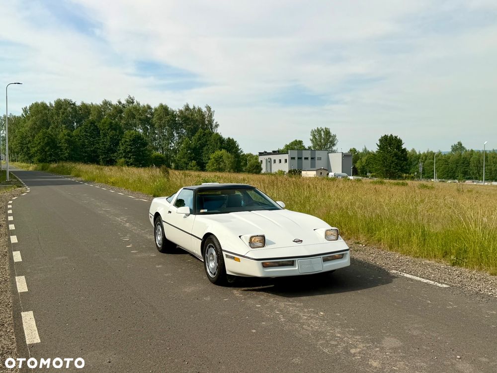 Chevrolet Corvette - 8