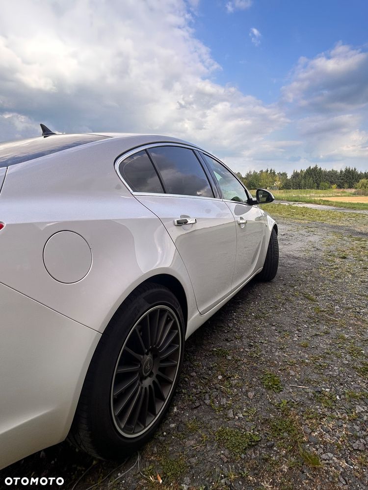 Opel Insignia 2.0 T Cosmo 4x4 - 14