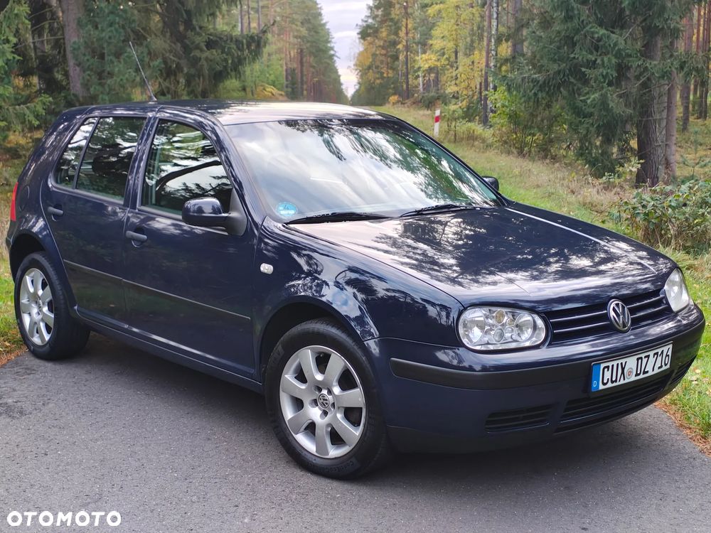 Volkswagen Golf - 11