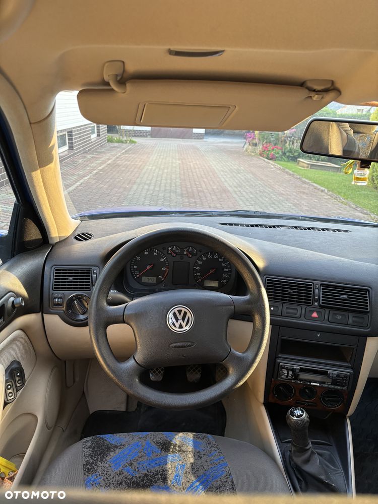 Volkswagen Golf 1.4 - 26