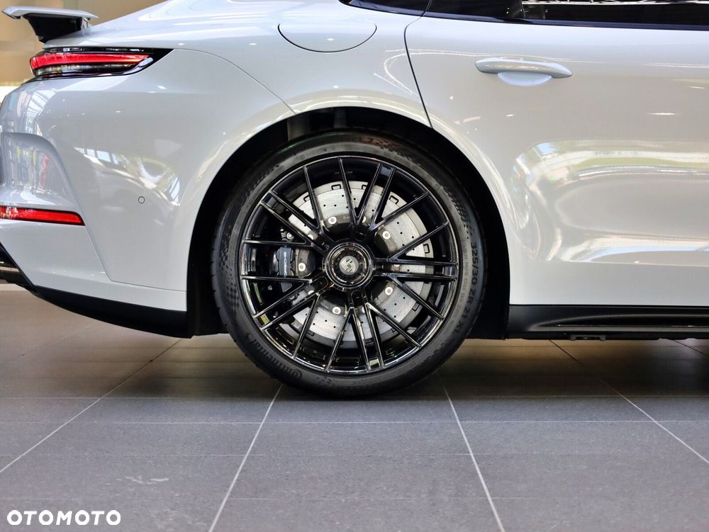 Porsche Panamera - 12