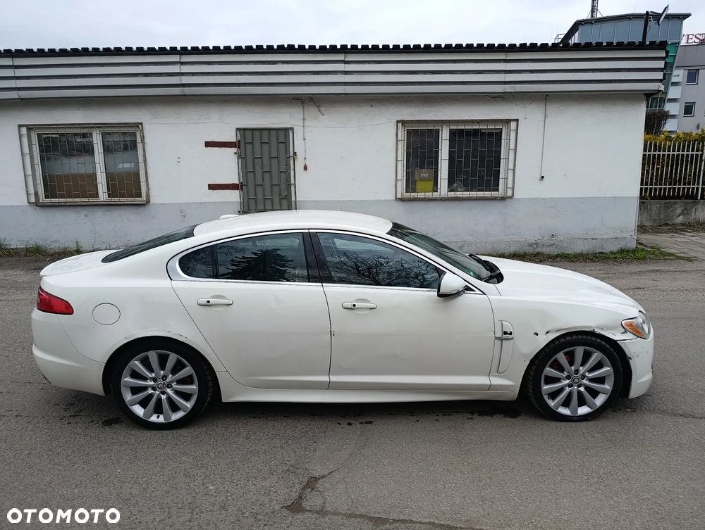 Jaguar XF 3.0 V6 S Luxury - 11
