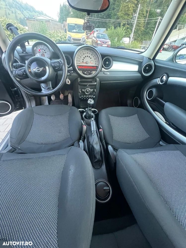 Mini Cooper Standard - 8
