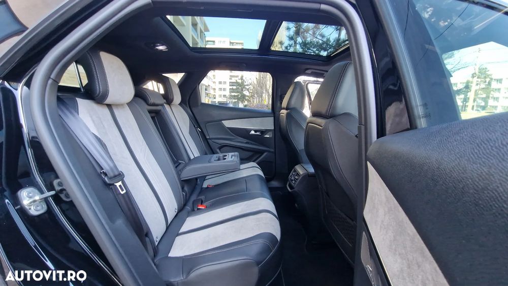 Peugeot 3008 PHEV 300 EAT8 4X4 GT - 26