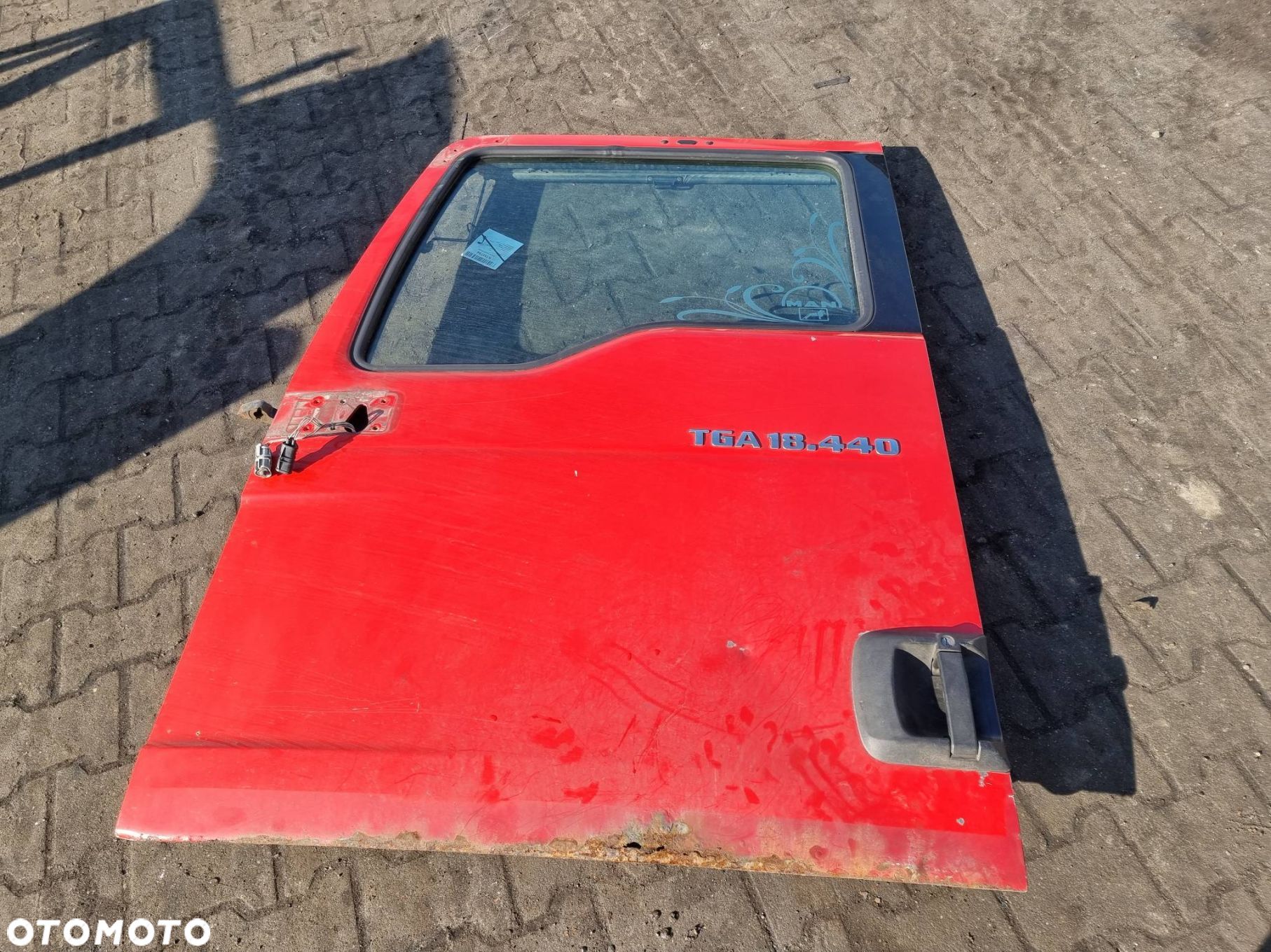 DRZWI LEWE PRZÓD MAN TGA 18.440 - 1