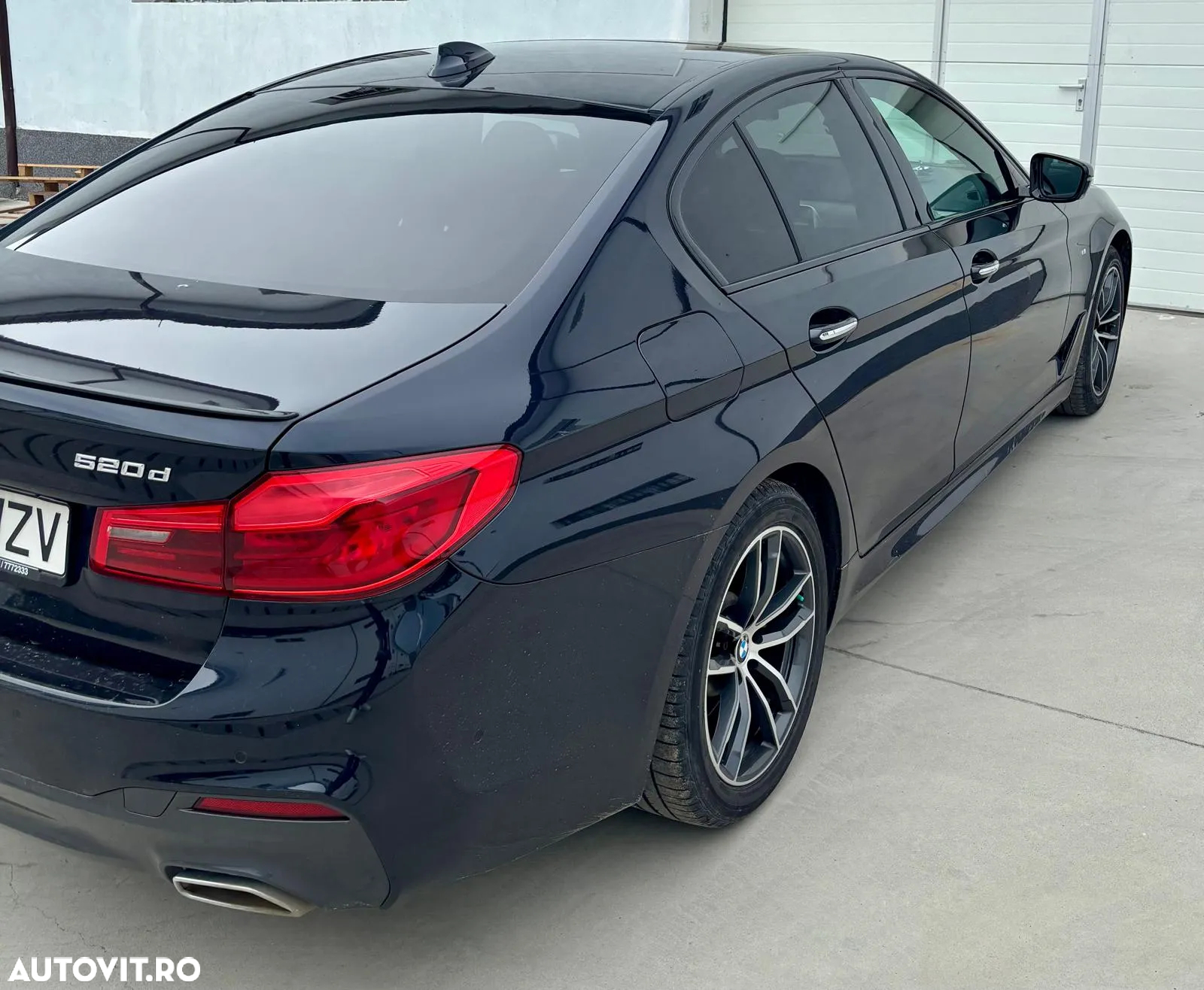 BMW Seria 5 520d xDrive AT - 3