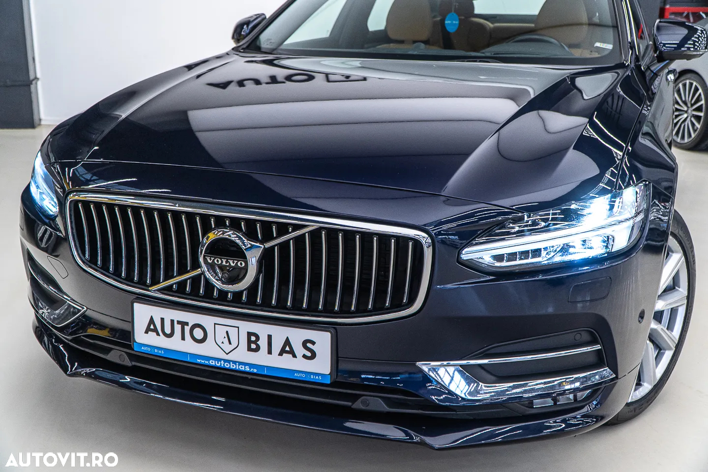 Volvo S90 D5 AWD Geartronic Inscription - 10