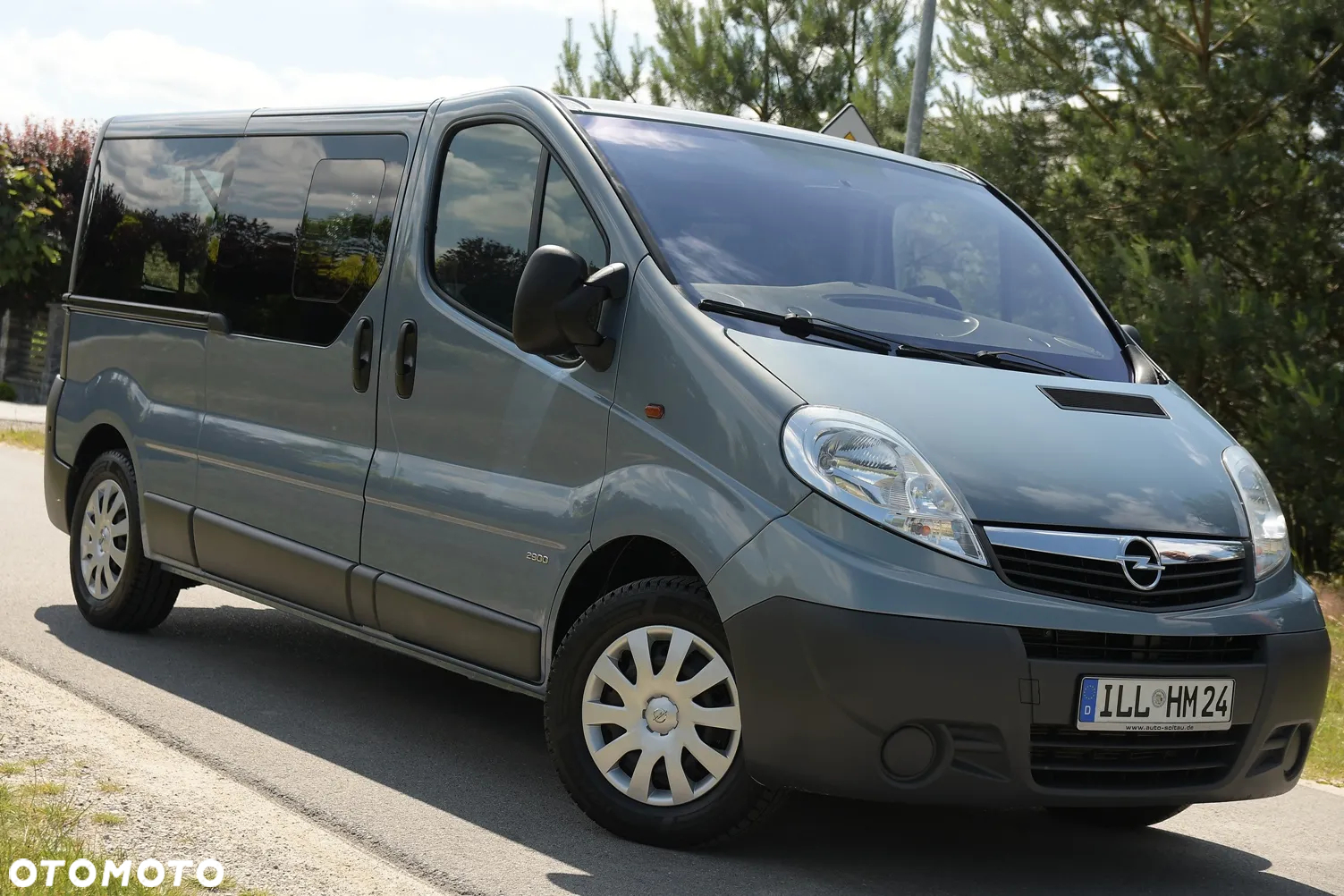 Opel Vivaro L2H1 2.9t - 4