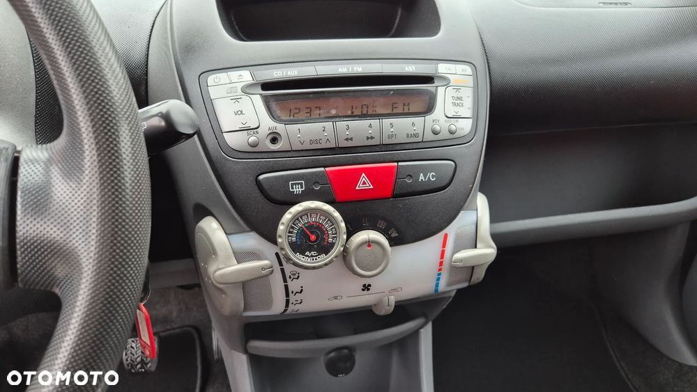 Citroën C1 1.0 Sensodrive Exclusive - 23