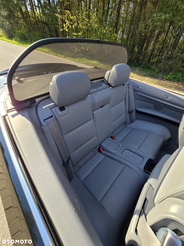 BMW Seria 3 330i M Sport Edition - 28