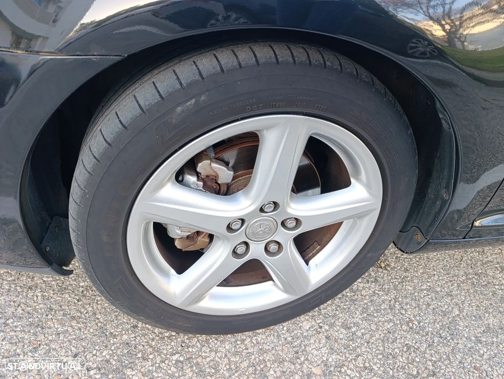 Toyota Avensis SW 2.2 D-CAT Sol+GPS - 4