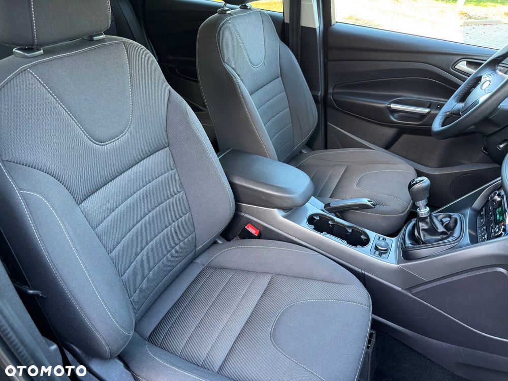 Ford Kuga - 21