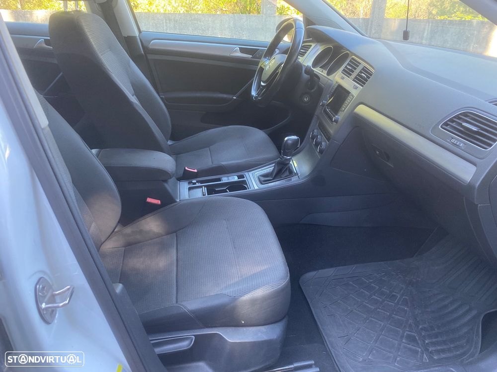VW Golf 1.6 TDi BlueMotion DSG Comfortline - 11