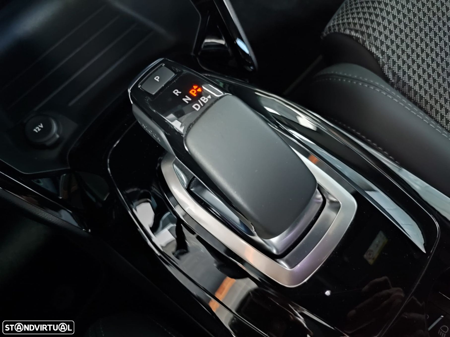 Peugeot e-208 50 kWh GT - 22