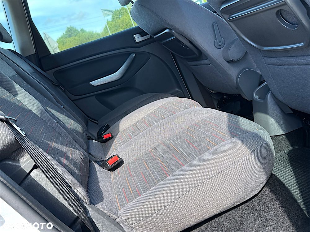 Ford C-MAX - 8