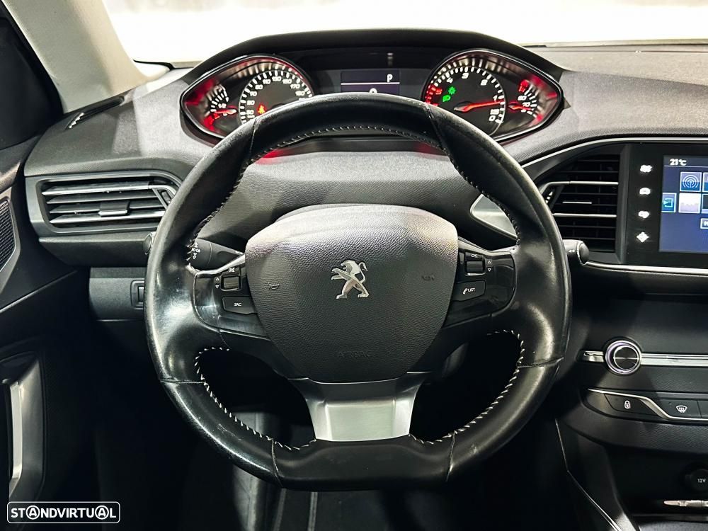 Peugeot 308 BlueHDi FAP 120 EAT6 Stop&Start GT-Line Edition - 23