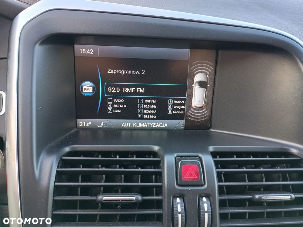 Volvo XC 60 D5 AWD Momentum - 28