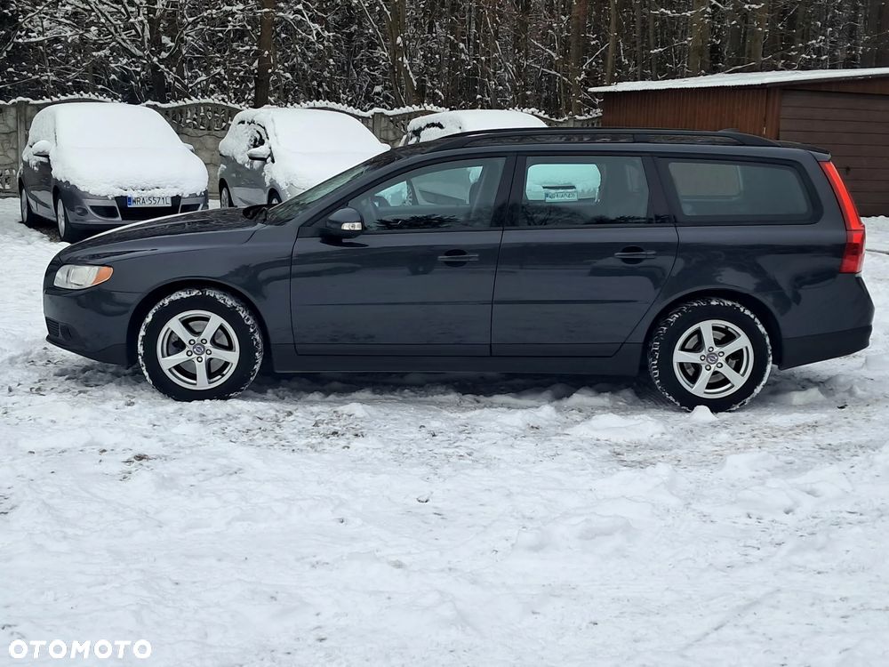Volvo V70 2.0D Momentum - 4