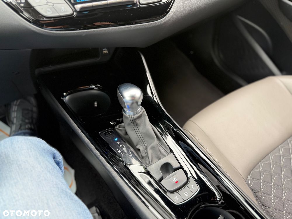 Toyota C-HR 2.0 Hybrid Style - 27