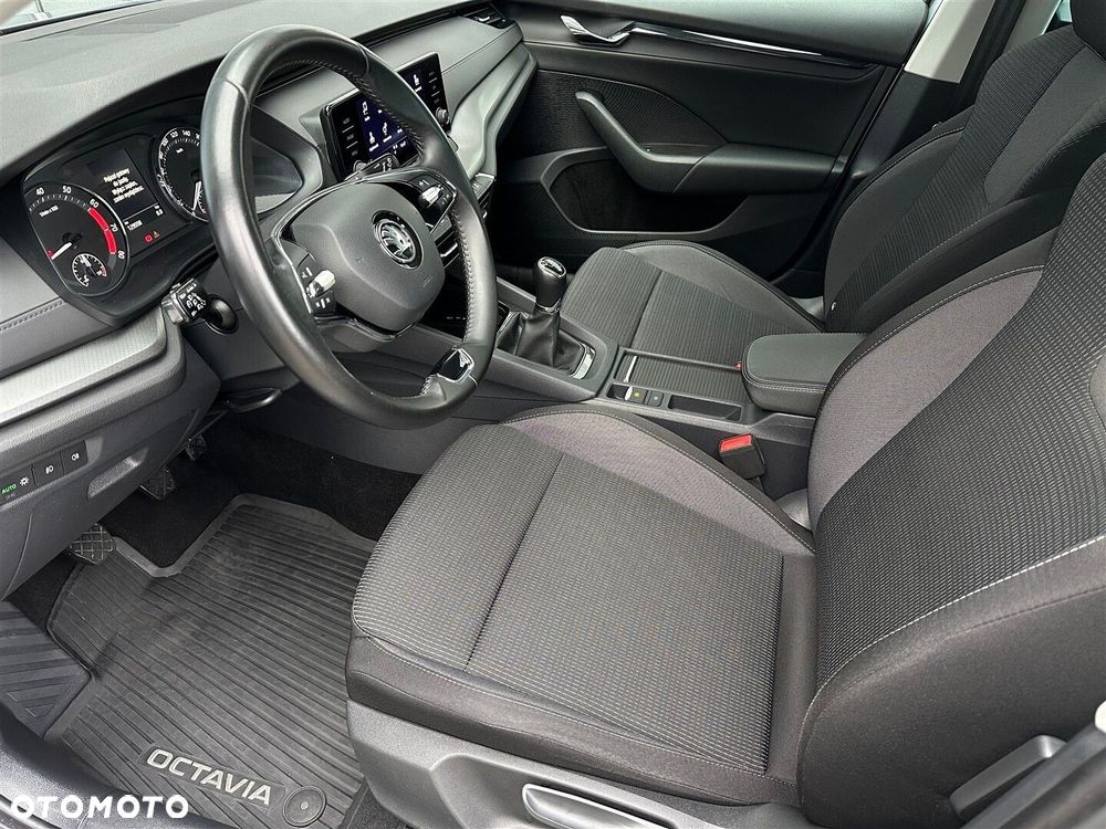 Skoda Octavia 1.5 TSI ACT Ambition - 11
