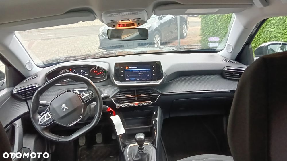 Peugeot 2008 - 8