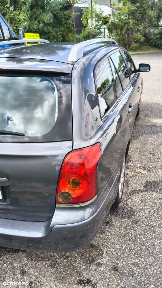 Toyota Avensis 2.0 VVT-i Prestige - 5