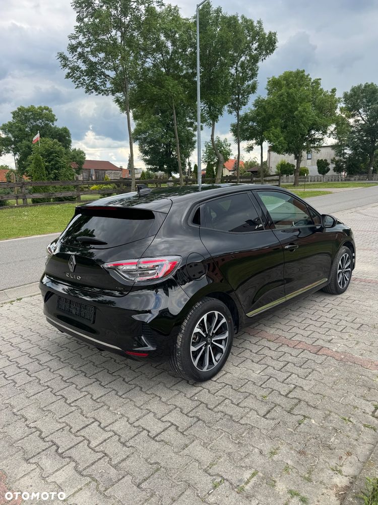 Renault Clio - 6