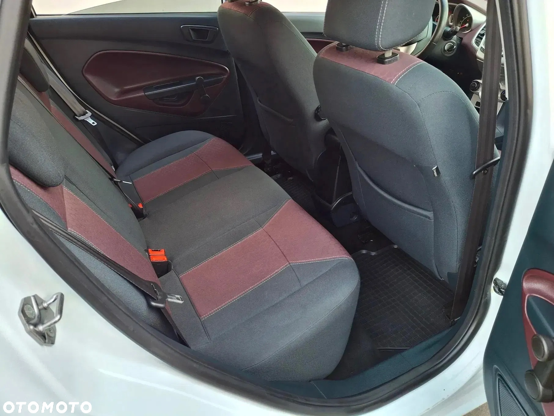 Ford Fiesta 1.4 Titanium - 12